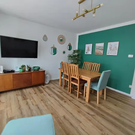 Ablotu - 2-8 Person, Parking,garden