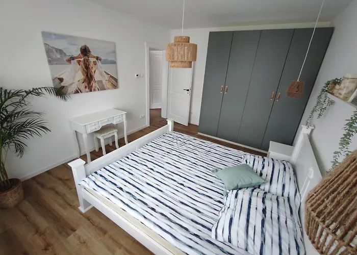 Apartment Ablotu - 2-8 Person, Parking,garden